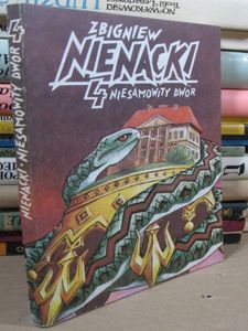 Niesamowity Dwór