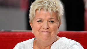 Mimie Mathy