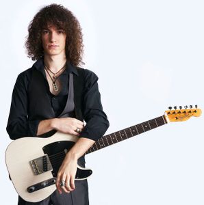 Oli Brown (2)