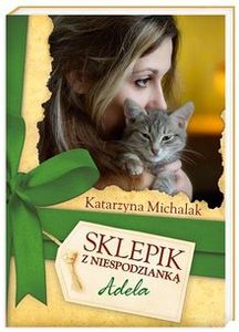 Sklepik z Niespodzianką. Adela