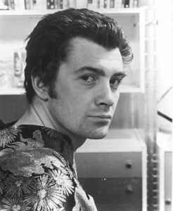 Lewis Collins (2)