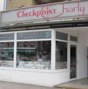 Checkpoint Charly, Hamburg