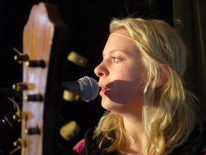 Thea Hjelmeland