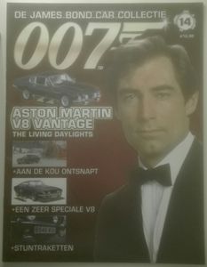 De James Bond Car Collectie 14 [Aston Martin V8 Vantage / The Living Daylights]
