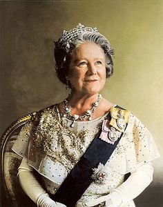 Elizabeth Angela Marguerite Bowes-Lyon
