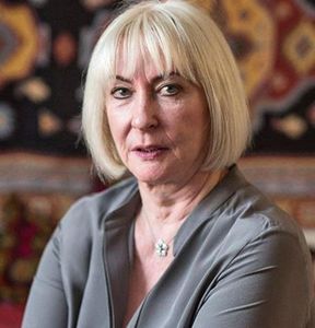 Kathy Etchingham
