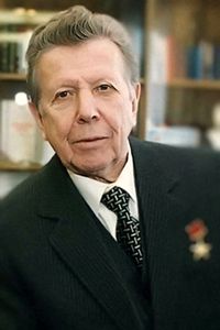 Евгений Иванович Чазов