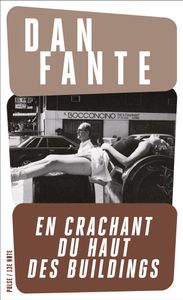 En Crachant du Haut des Buildings