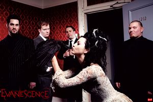 Evanescence 2004 Group Photo I