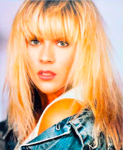 Samantha Fox