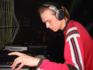 DJ Urri