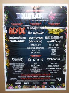 Donington Park 1981 - Monsters Of Rock / Donington Park 2010 - Download