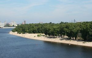 Труханів острів