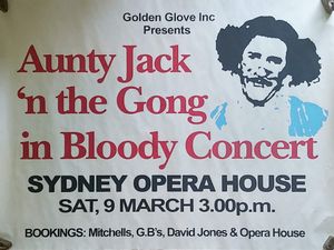 Aunty Jack 'n the Gong