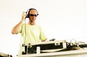 DJ Cosmix