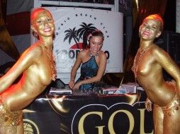 Tropicano Club