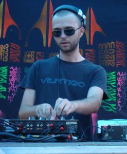 DJ Omsun