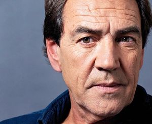 Robert Lindsay
