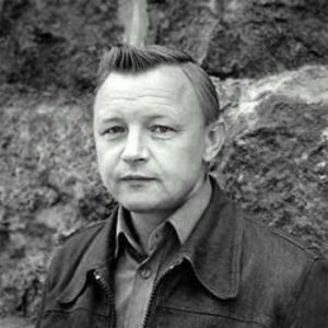 Михаил Кононов