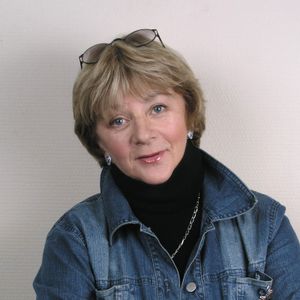 Алла Сурикова
