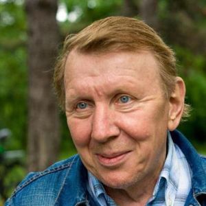 Юрий Чернов