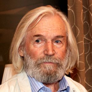 Станислав Любшин