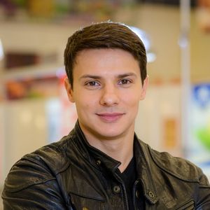 Александр Новин