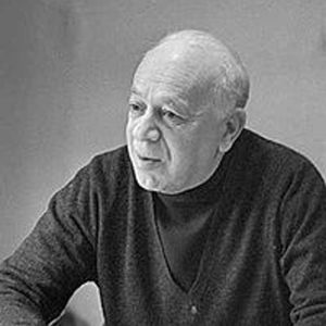 Валентин Плучек