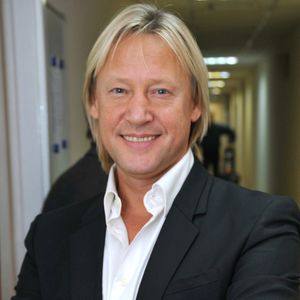 Дмитрий Харатьян