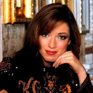 Елена Хмельницкая
