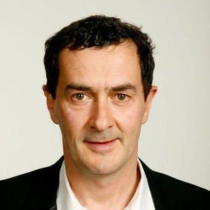 Julian Farino