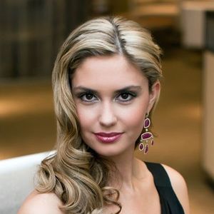 Агата Муцениеце