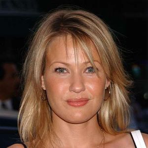 Joey Lauren Adams