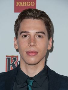 Jordan Gavaris