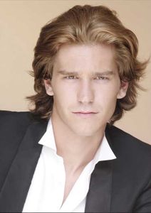 Amaury Vassili