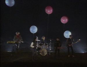 Nena: 99 Luftballons