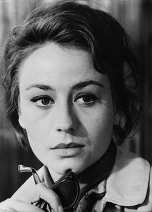 Annie Girardot