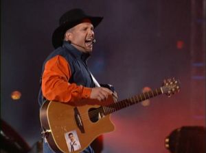 Garth Brooks: Papa Loved Mama
