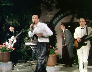 Simple Minds: Sweat In Bullet