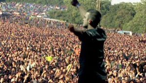 Robbie Williams: Strong