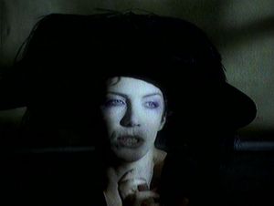 Annie Lennox: Cold