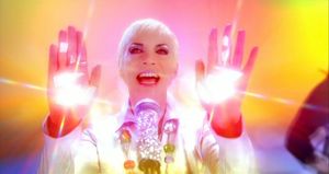 Annie Lennox: Shining Light
