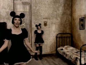 Annie Lennox: Waiting In Vain