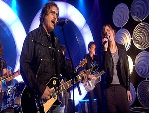 Zucchero & Ilse DeLange: Blue