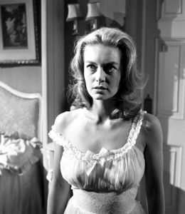 Janette Scott
