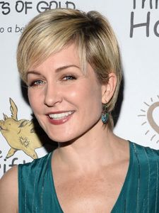 Amy Carlson