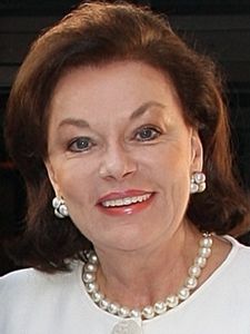 Evelyn Opela