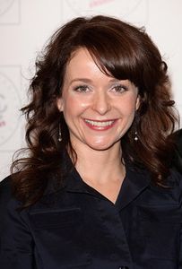 Julia Sawalha