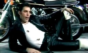 Queen: Crazy Little Thing Called Love
