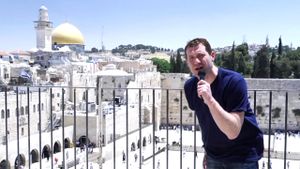 Billy Eichner